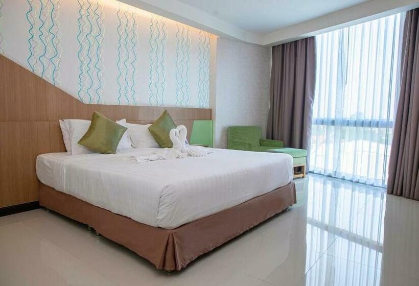 디럭스 룸, 42c The Chic