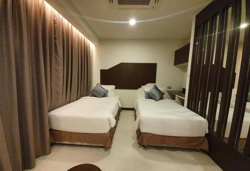 4인용 스탠다드 룸, 42c The Chic