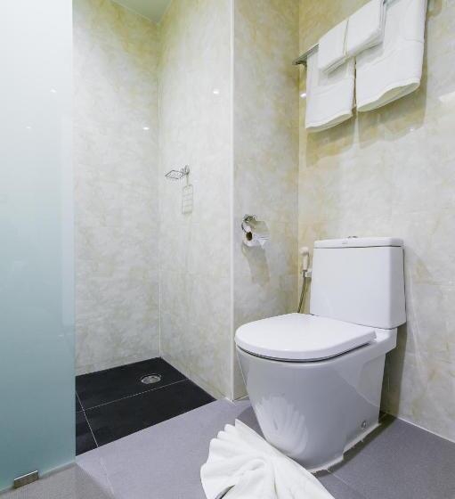 4인용 스탠다드 룸, 42c The Chic