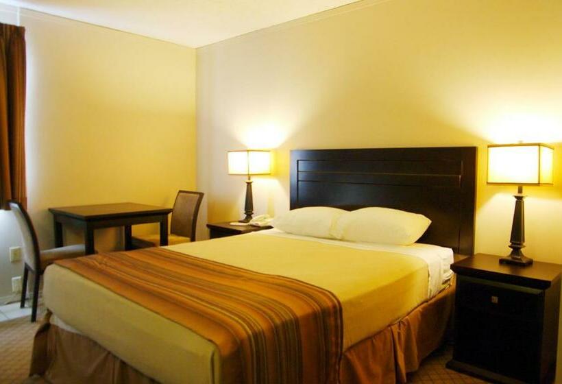 家庭套房, Airport Traveller S Inn