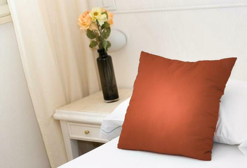 Номер Стандарт Трехместный, Ambra