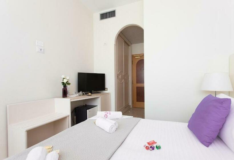 Номер Стандарт, Ambra