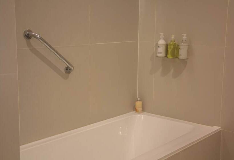 اتاق سوپریور, Dazzler By Wyndham Asuncion