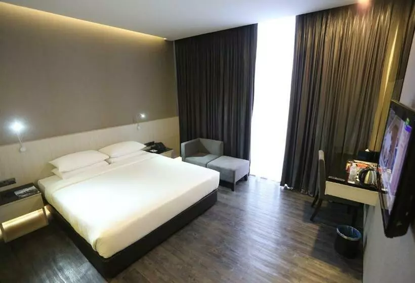 キングサイズベッドのスタンダードルーム, E.city Hotel At Onecity