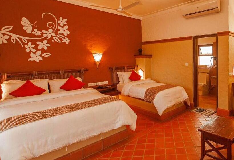 Номер Deluxe с Балконом, Green Park Chitwan