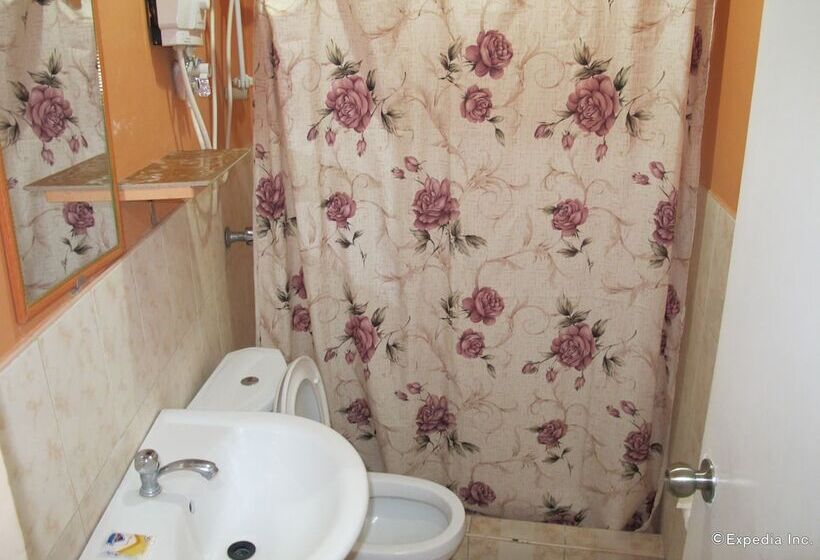 اتاق لوکس, Lylie