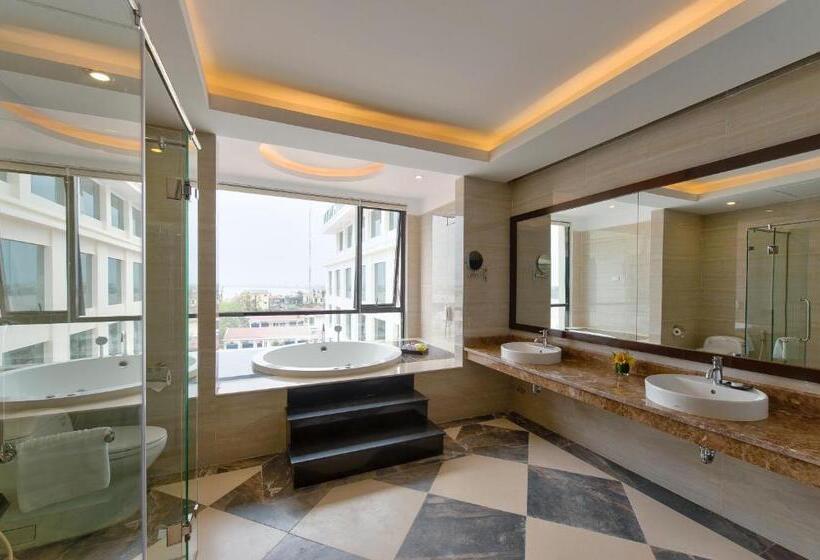 سوئیت پرزیدنت, Muong Thanh Holiday Quang Binh