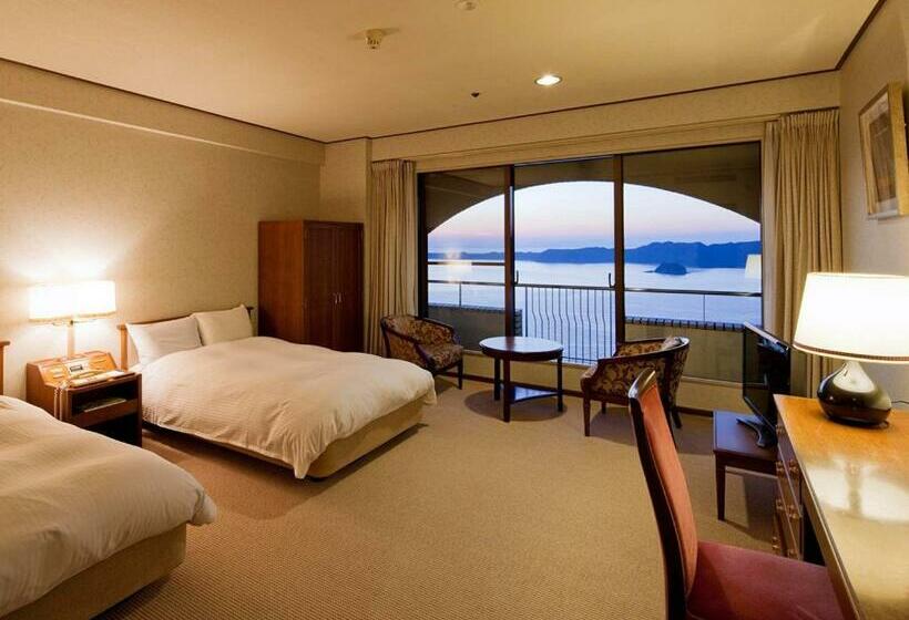 Quarto Estandar, Plaza Awajishima