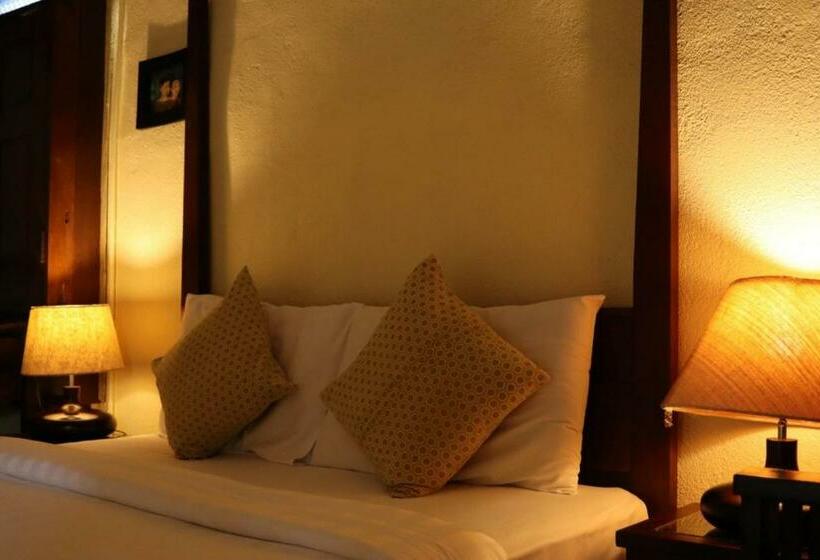 Номер Стандарт, Rompo Boutique