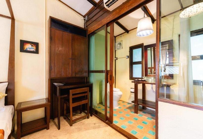 Номер Deluxe, Rompo Boutique