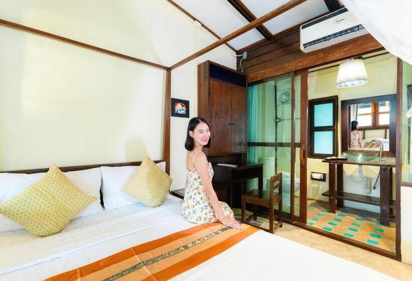 Номер Deluxe, Rompo Boutique