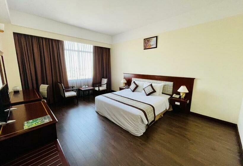 اتاق لوکس, Saigon Phu Yen