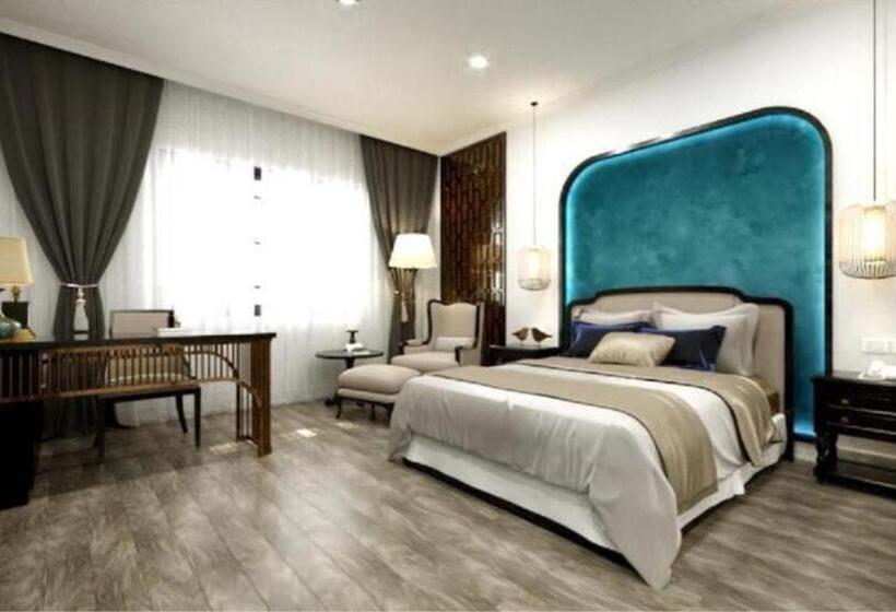 اتاق لوکس, Saigon Phu Yen