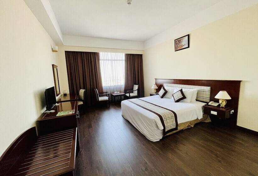 اتاق لوکس, Saigon Phu Yen
