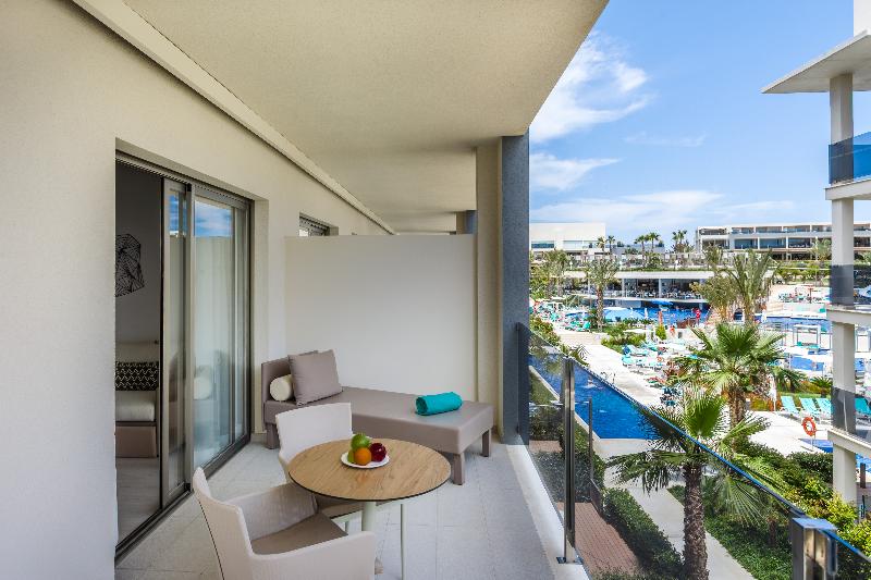 غرفة إقتصادية, The Celecton Premier Kobe Sanda