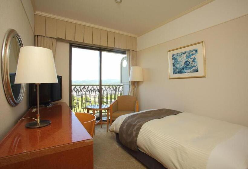 غرفة أساسية سرير مزدوج, The Celecton Premier Kobe Sanda