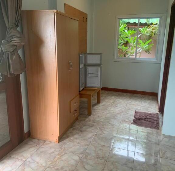 בקתה סטנדרטית, Lucky Resort