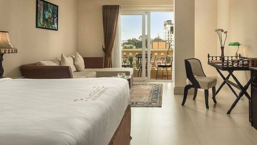 סטודיו סטנדרט נוף לעיר, Palace Gate Hotel & Residence By Ehm