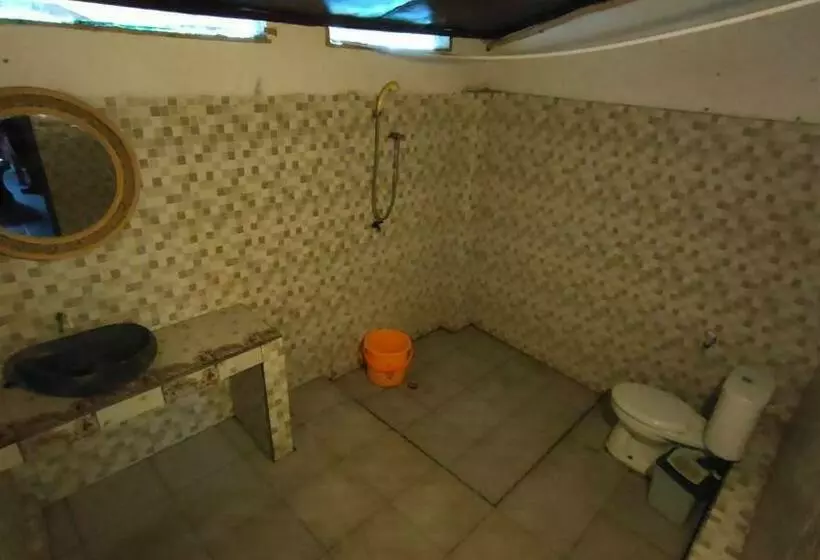سوییت خانوادگی, Dua Nina 2 Guesthouse