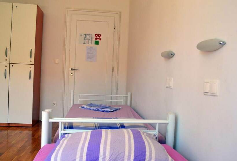 Кровать в Общей Комнате, Hostel Split Backpackers 2