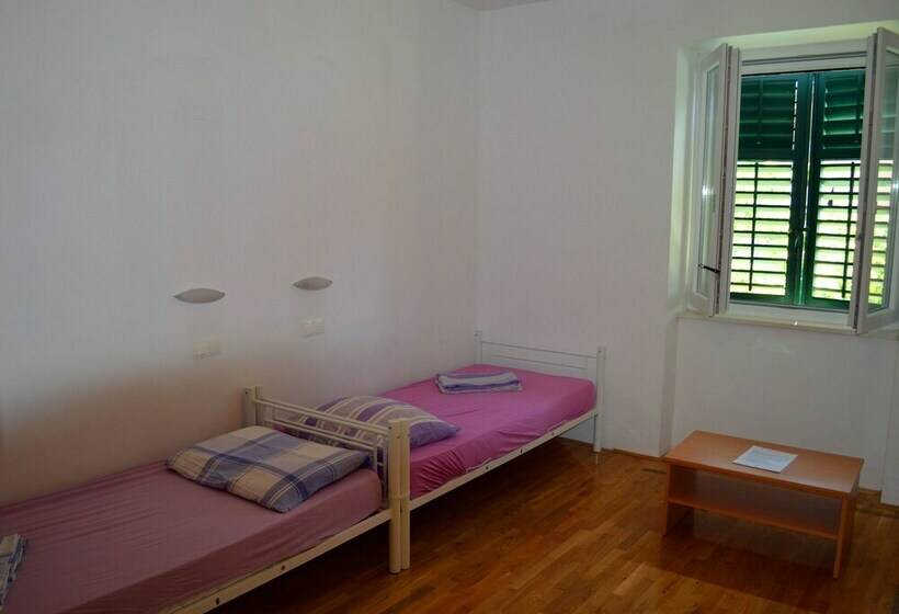 공동 객실, Hostel Split Backpackers 2