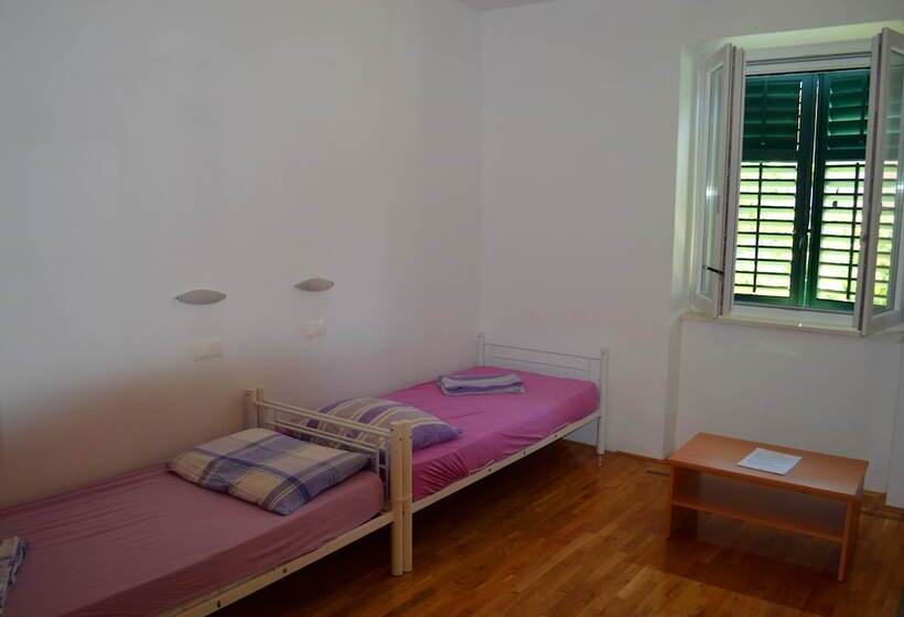 공동 객실, Hostel Split Backpackers 2