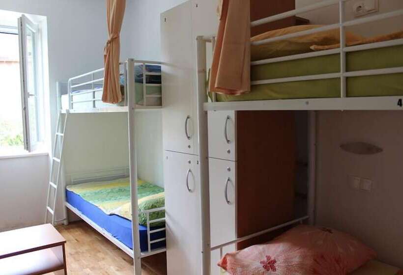 Кровать в Общей Комнате, Hostel Split Backpackers 2