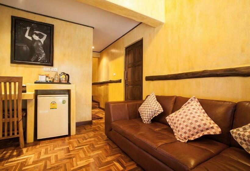 חדר דלוקס, Baanpong Lodge