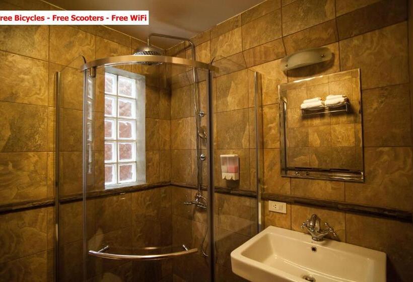 חדר משפחתי דלוקס, Baanpong Lodge