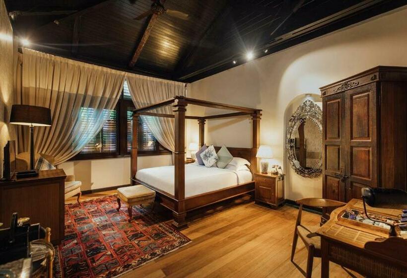 חדר סופריור, Campbell House