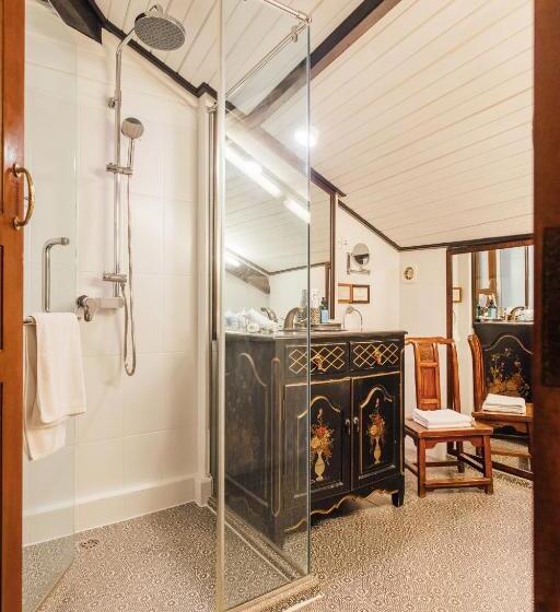 סוויטת דופלקס, Campbell House