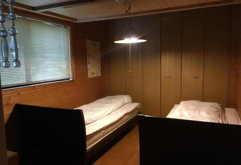 带共用浴室的标准房间, Homey Inn Enya