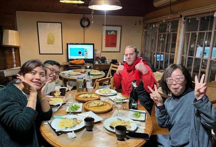 带共用浴室的标准房间, Homey Inn Enya