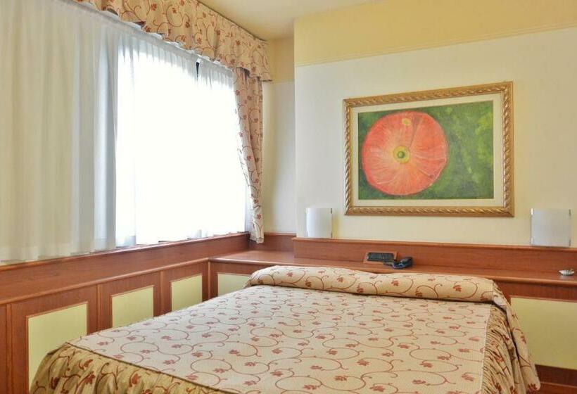 스탠다드 룸, Melas