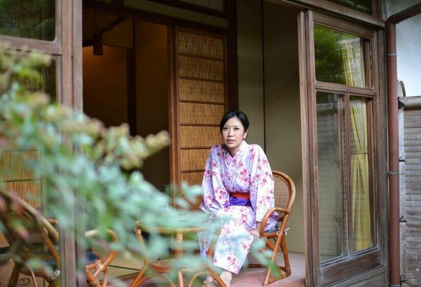 غرفة قياسية حمام مشترك, Nanten En