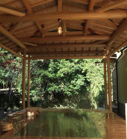 غرفة عائلية, Nanten En