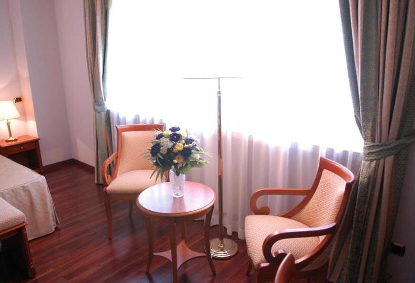 スイート, Pilgrim S