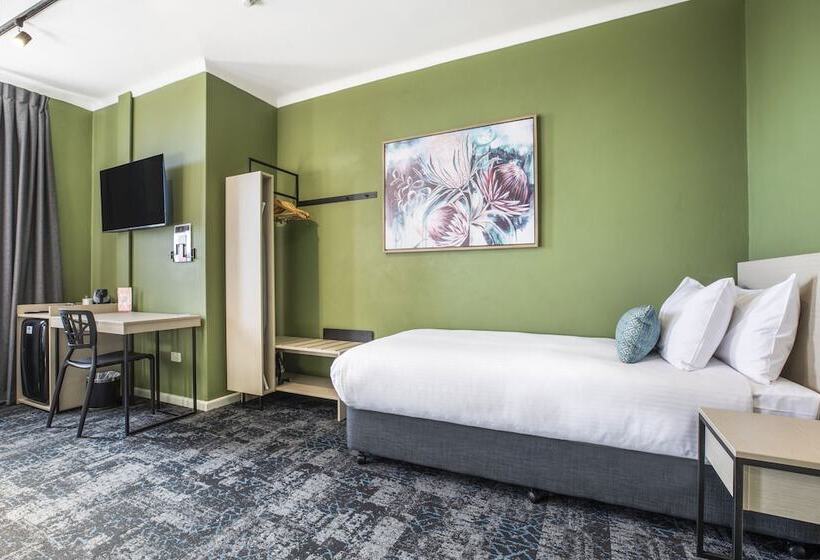 إستوديو قياسى, Nightcap At Pritchards