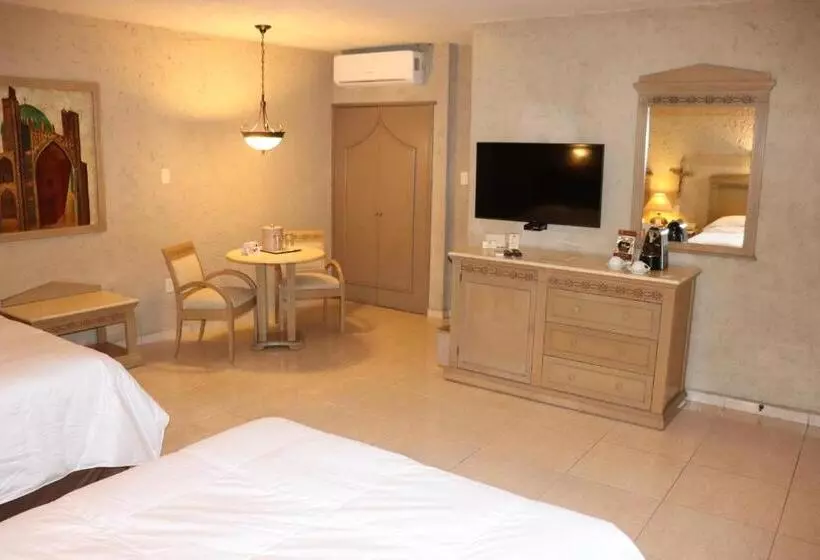 キングサイズベッドのスタンダードルーム, Suites Layfer, Cordoba, Veracruz, Mexico
