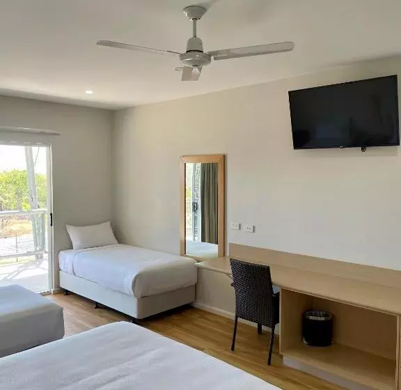デラックストリプルルーム, Club Tropical Resort Darwin