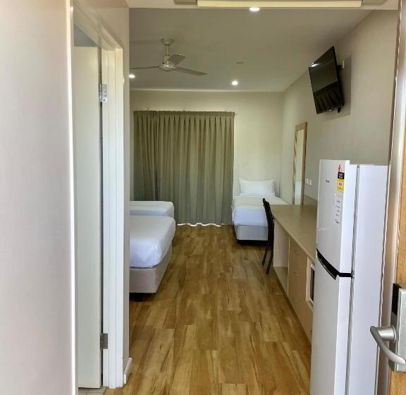 Трехместный Номер Deluxe, Club Tropical Resort Darwin