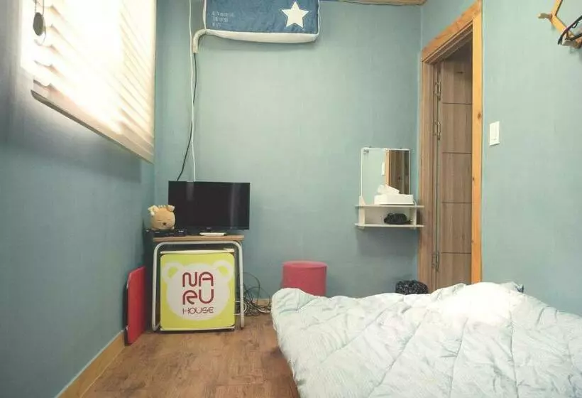 Standard Yhden Hengen Huone, Naru Hostel Korea