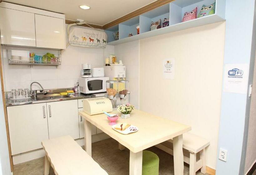 Номер Стандарт Индивидуальный, Naru Hostel Korea