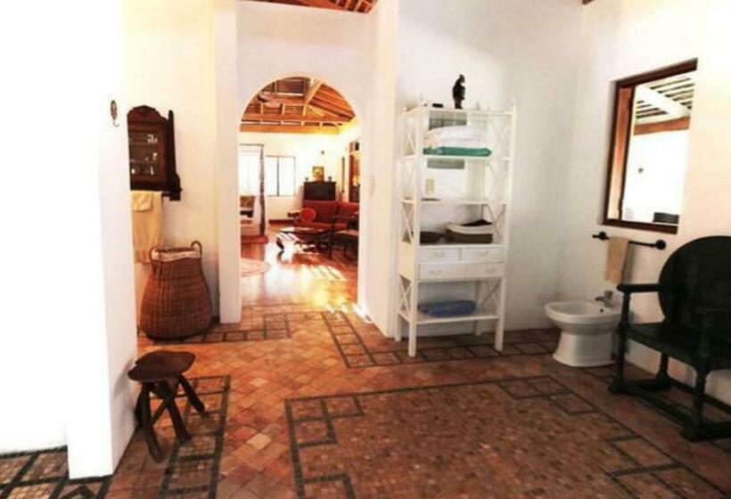 اتاق استاندارد با تخت بزرگ, Tingalaya's Retreat