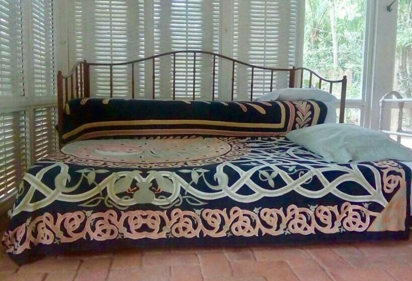 اتاق استاندارد با تخت بزرگ, Tingalaya's Retreat