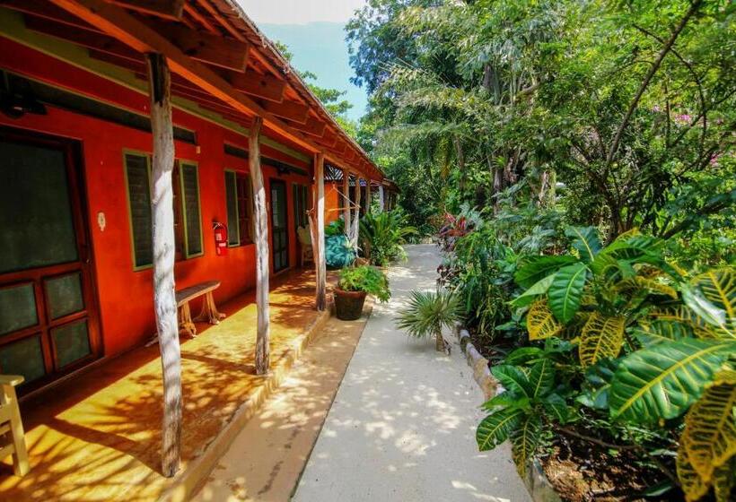 اتاق استاندارد, Tingalaya's Retreat