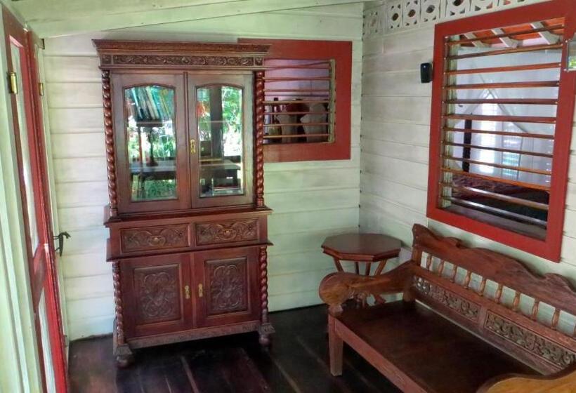 اتاق سوپریور, Tingalaya's Retreat