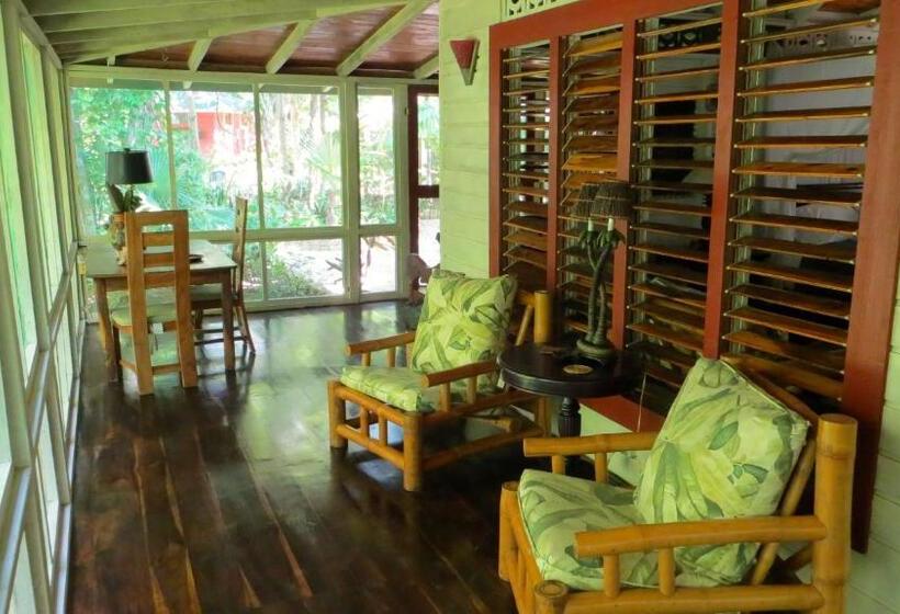 اتاق سوپریور, Tingalaya's Retreat