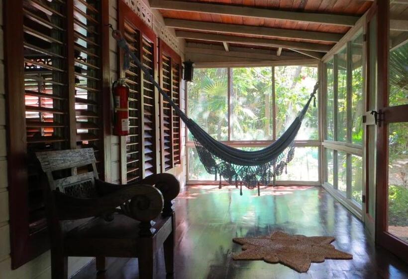 اتاق سوپریور, Tingalaya's Retreat