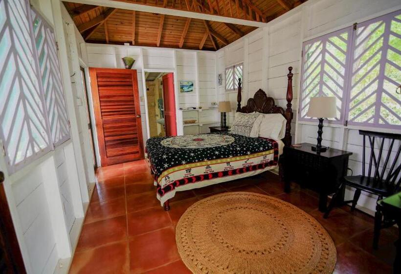 اتاق لوکس با چشمانداز دریا, Tingalaya's Retreat